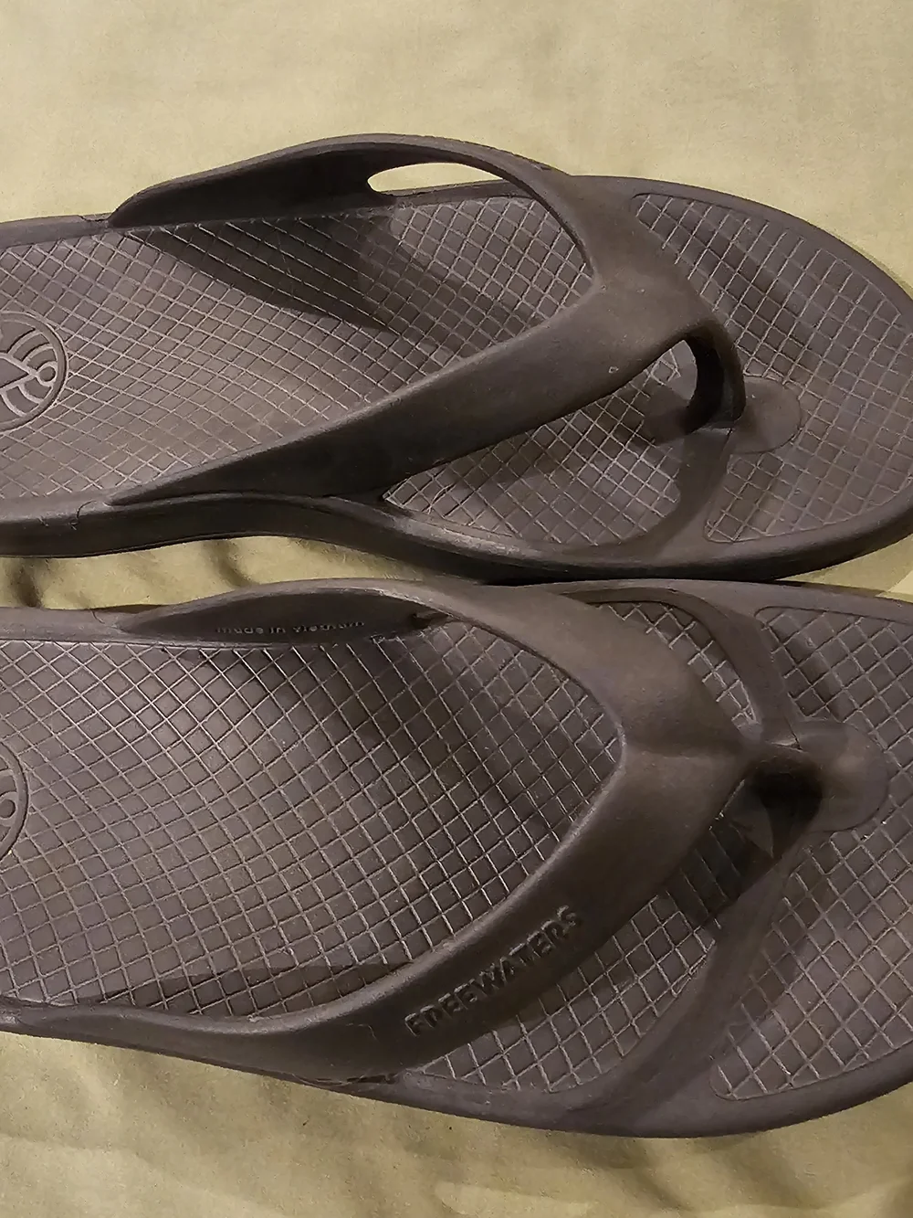 Freewaters Men’s Black Flip-Flops - Classic Comfort Sandals Cloud9 Ultra Sz12 - Picture 6 of 8